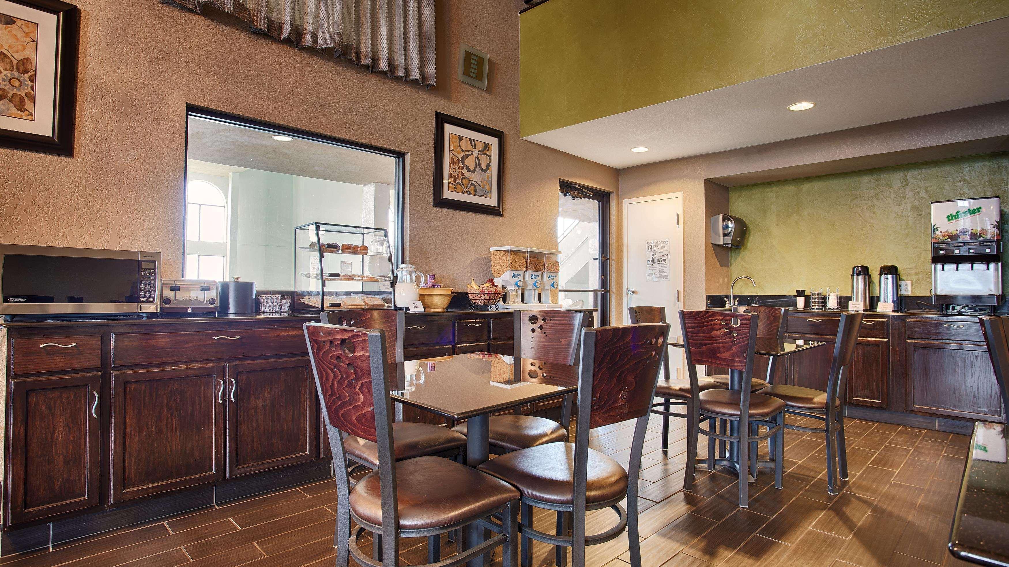 Best Western Windsor Inn Dumas Buitenkant foto